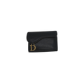 Le porte-cartes Saddle Noir de Christian Dior